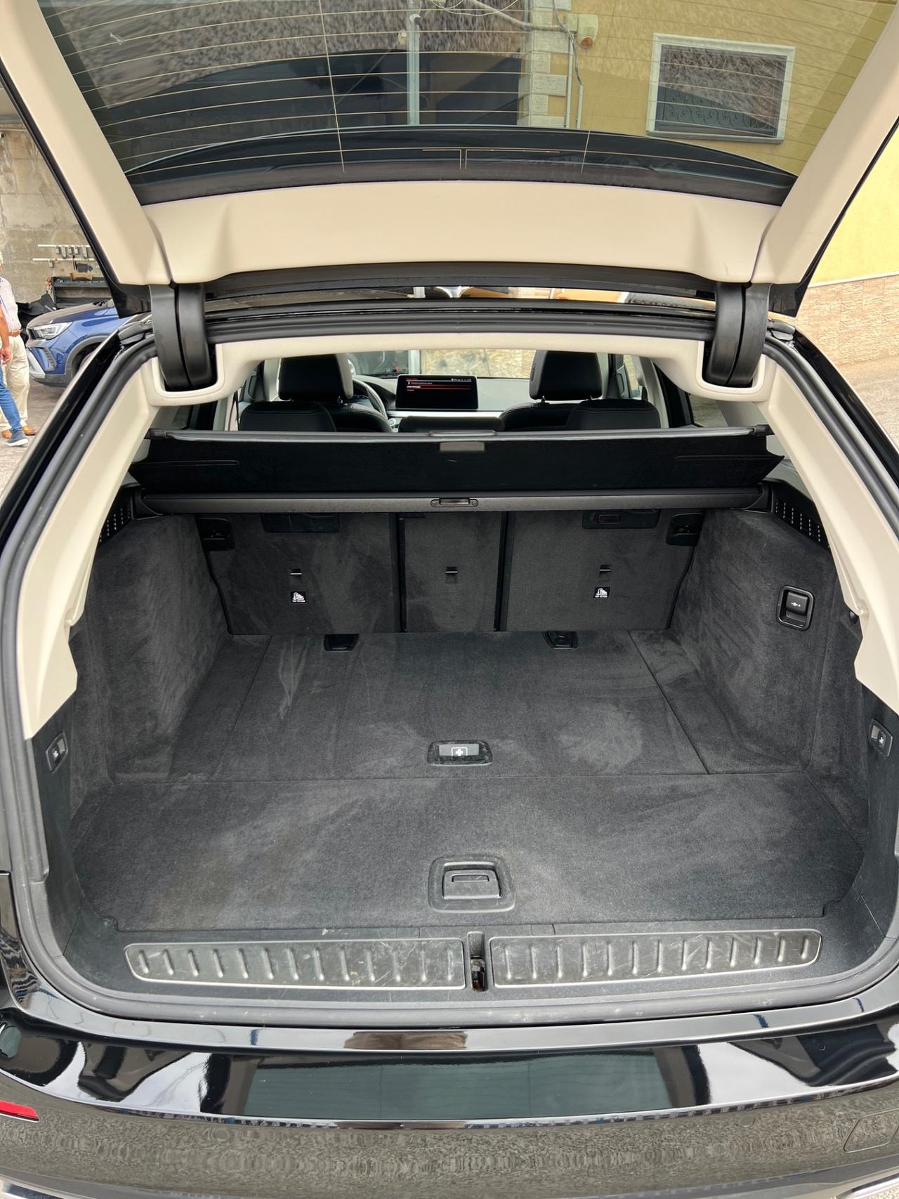 Bmw 520d xDrive Touring Luxury 2022
