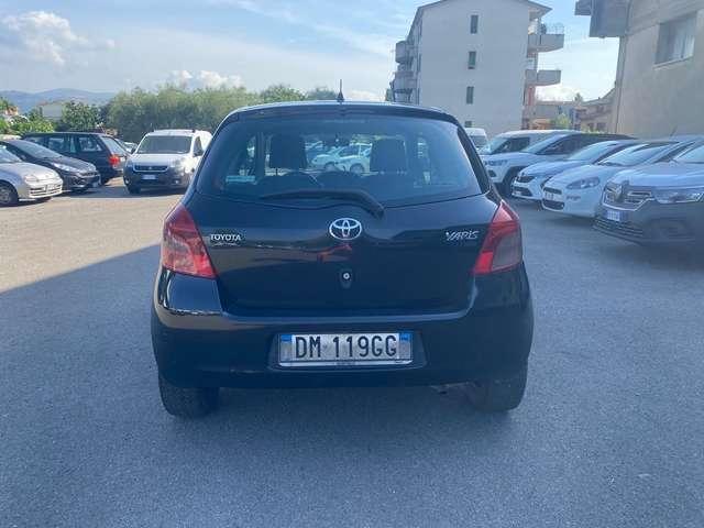 Toyota Yaris Yaris II 2005 3p 1.0