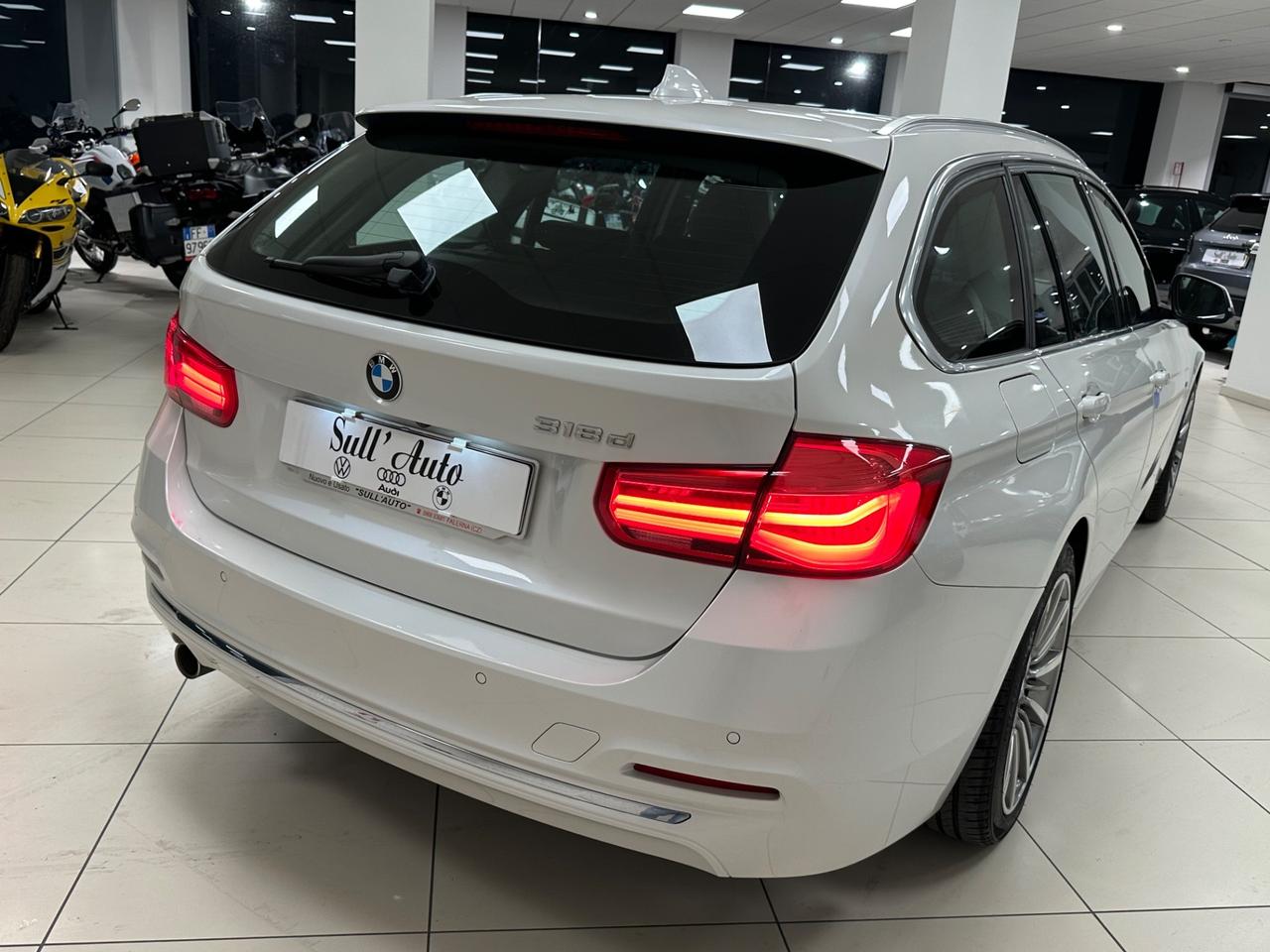 Bmw 318 318d Touring 150 Cv Luxury - 2016