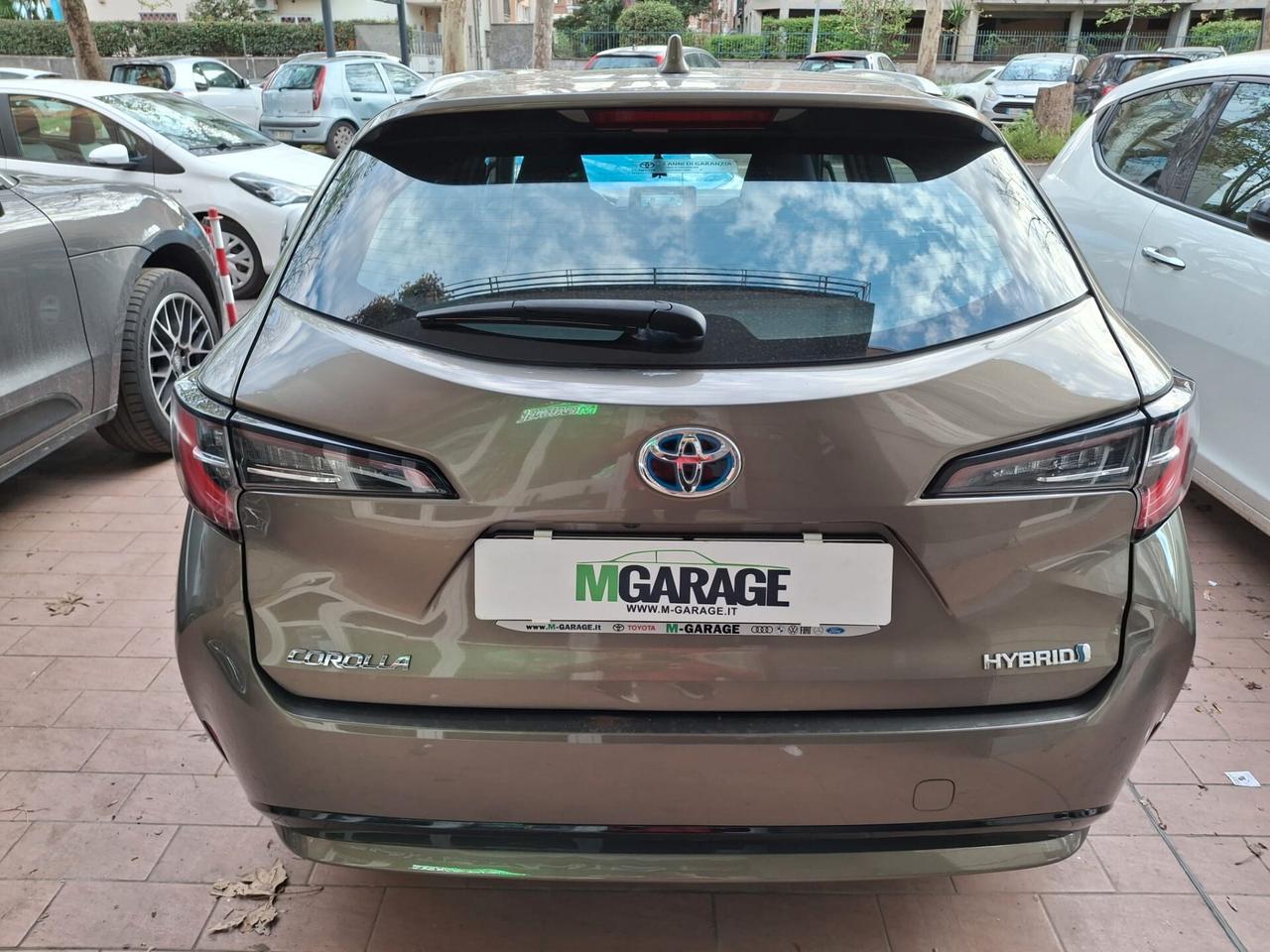Toyota Corolla TS 1.8 Hybrid Business