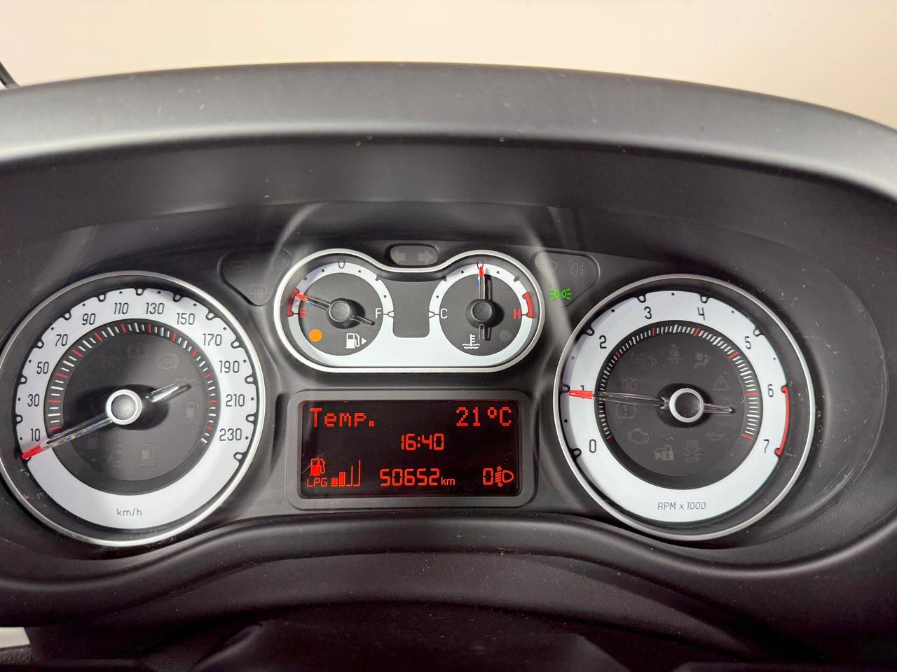 Fiat 500L 1.4 t-jet lounge SOLO 50000 KM