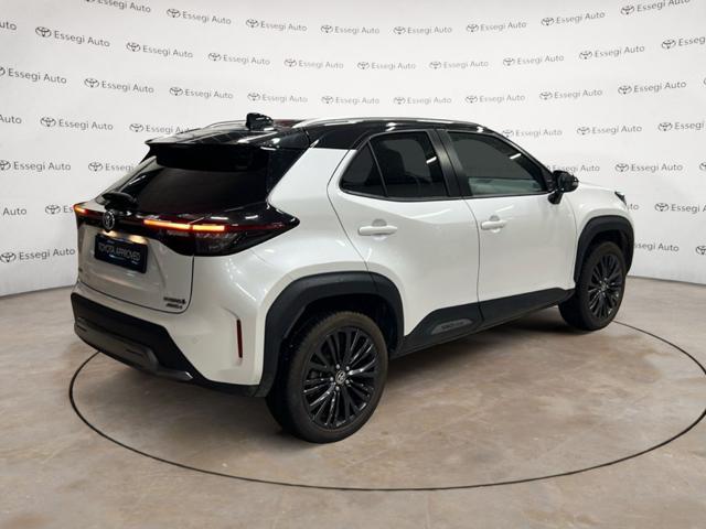 TOYOTA Yaris Cross 1.5 Hybrid 5p. E-CVT AWD-i Adventure