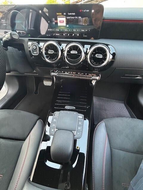 Mercedes-benz A 180 d Automatic AMG Line Premium