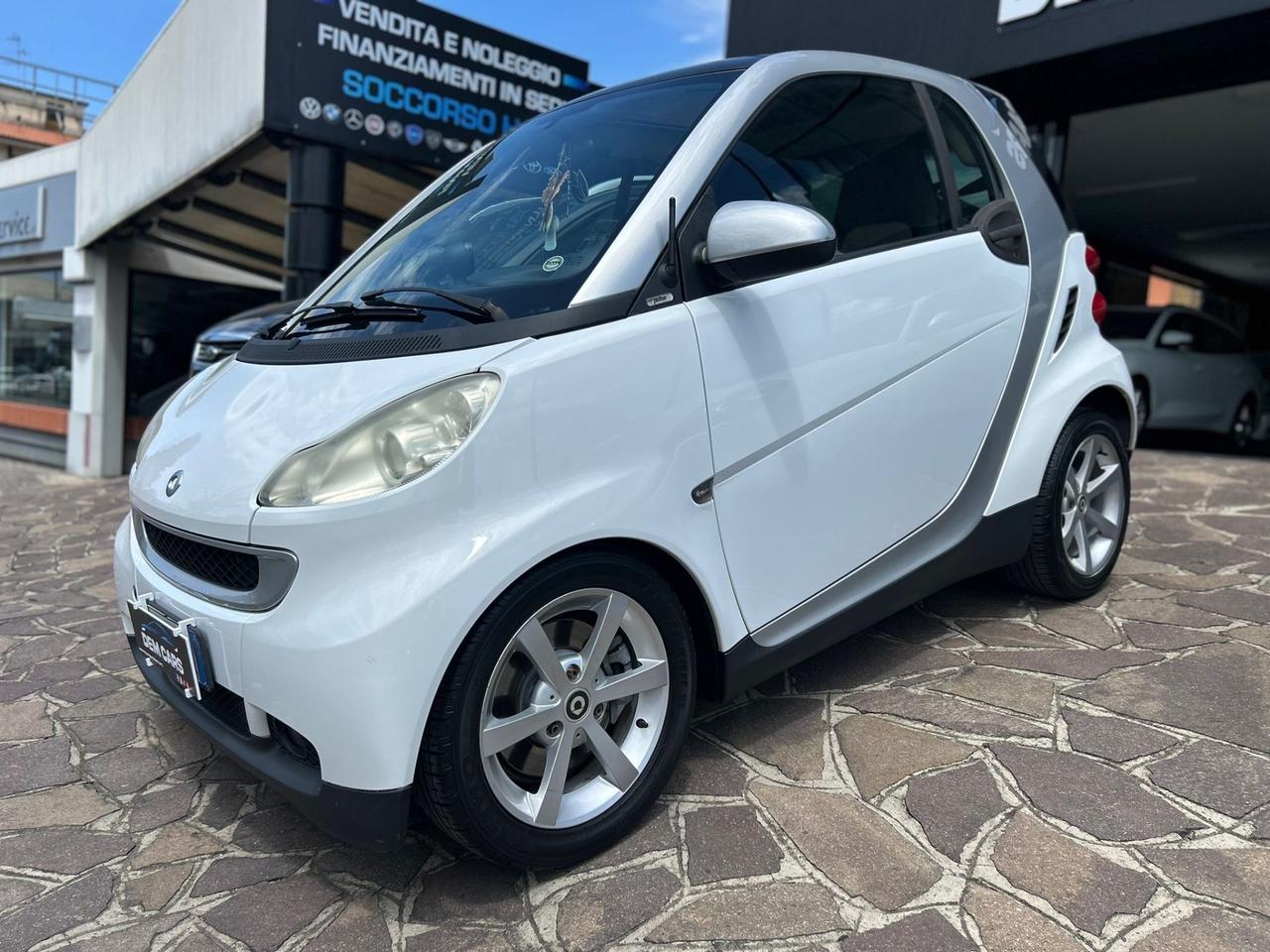 Smart ForTwo 1000 52 kW coupé passion
