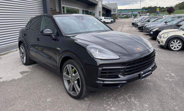 PORSCHE Cayenne Coupé 3.0 V6 E-Hybrid PASM PANO BOSE IVA ESPOSTA