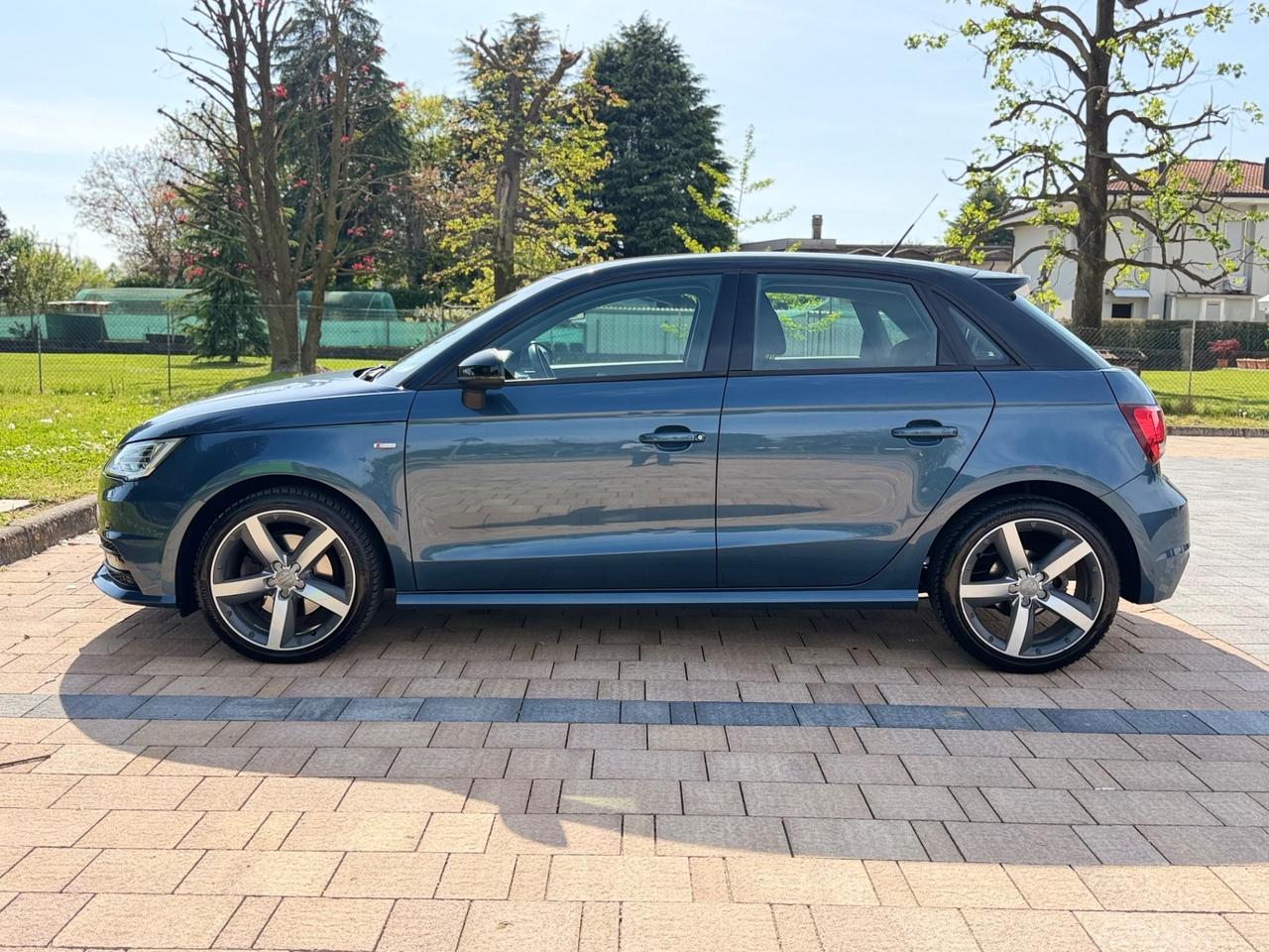 Audi A1 1.6 TDI 116 CV s line