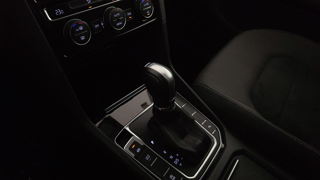 VOLKSWAGEN Golf VII 2013 Sportsvan - Golf Sportsvan 1.6 tdi Comfortline Business 115cv dsg