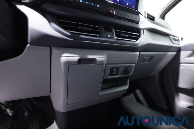 FORD Tourneo Custom 320 2.0 ECOBLUE 170CV AUTOMATICA PL TITANIUM