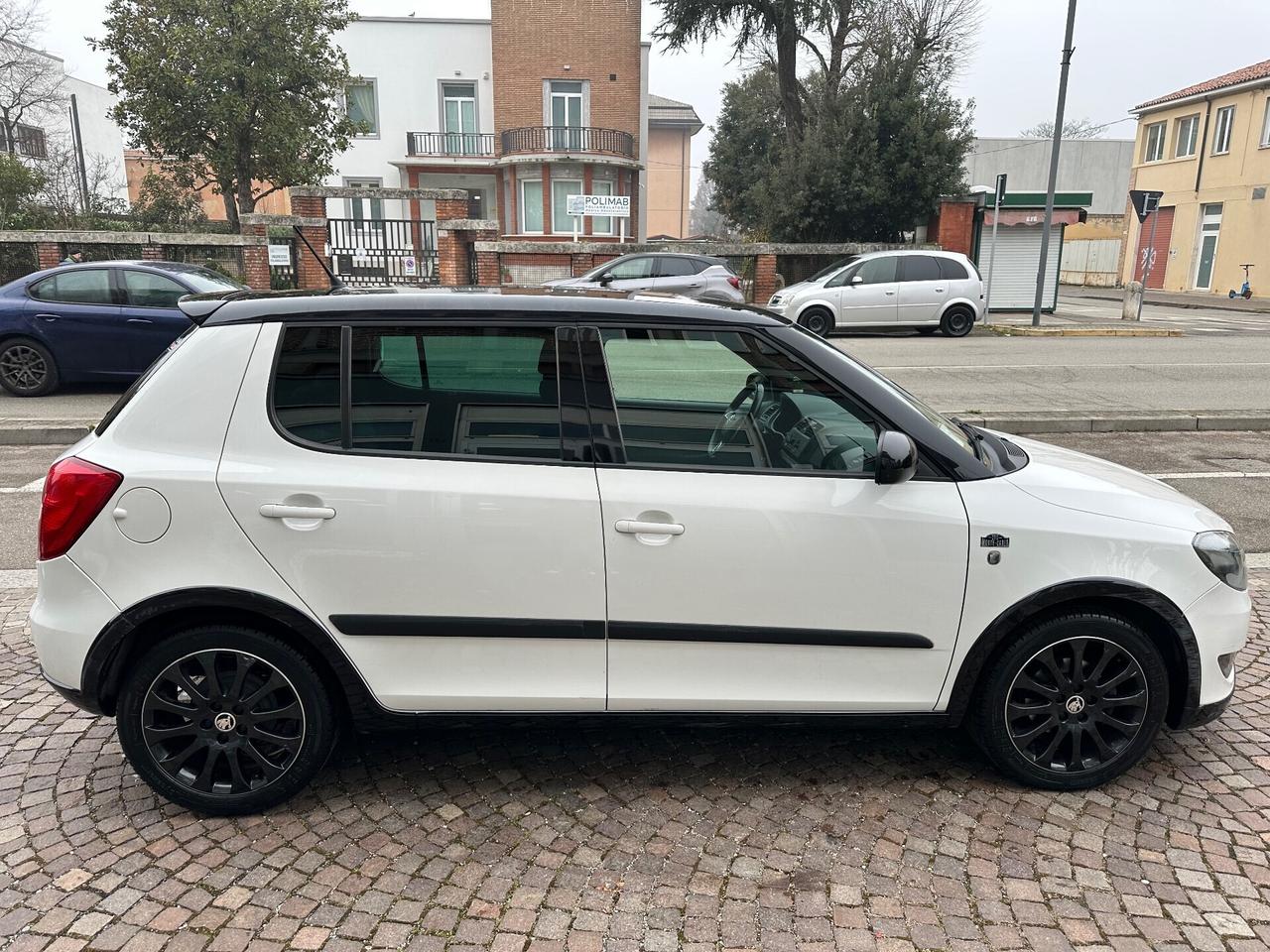Skoda Fabia 1.2 70CV 5p. Monte-Carlo