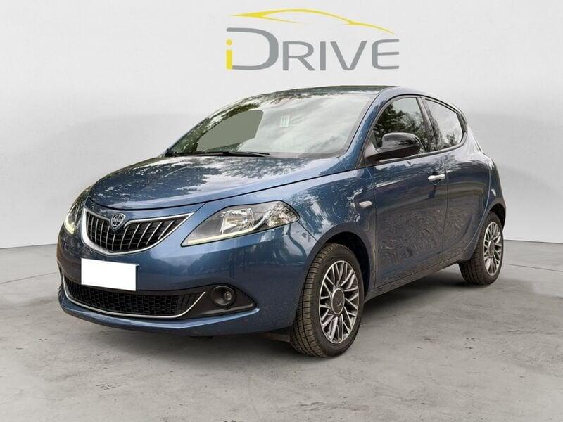 Lancia Ypsilon 1.0 FireFly Hybrid GOLD.