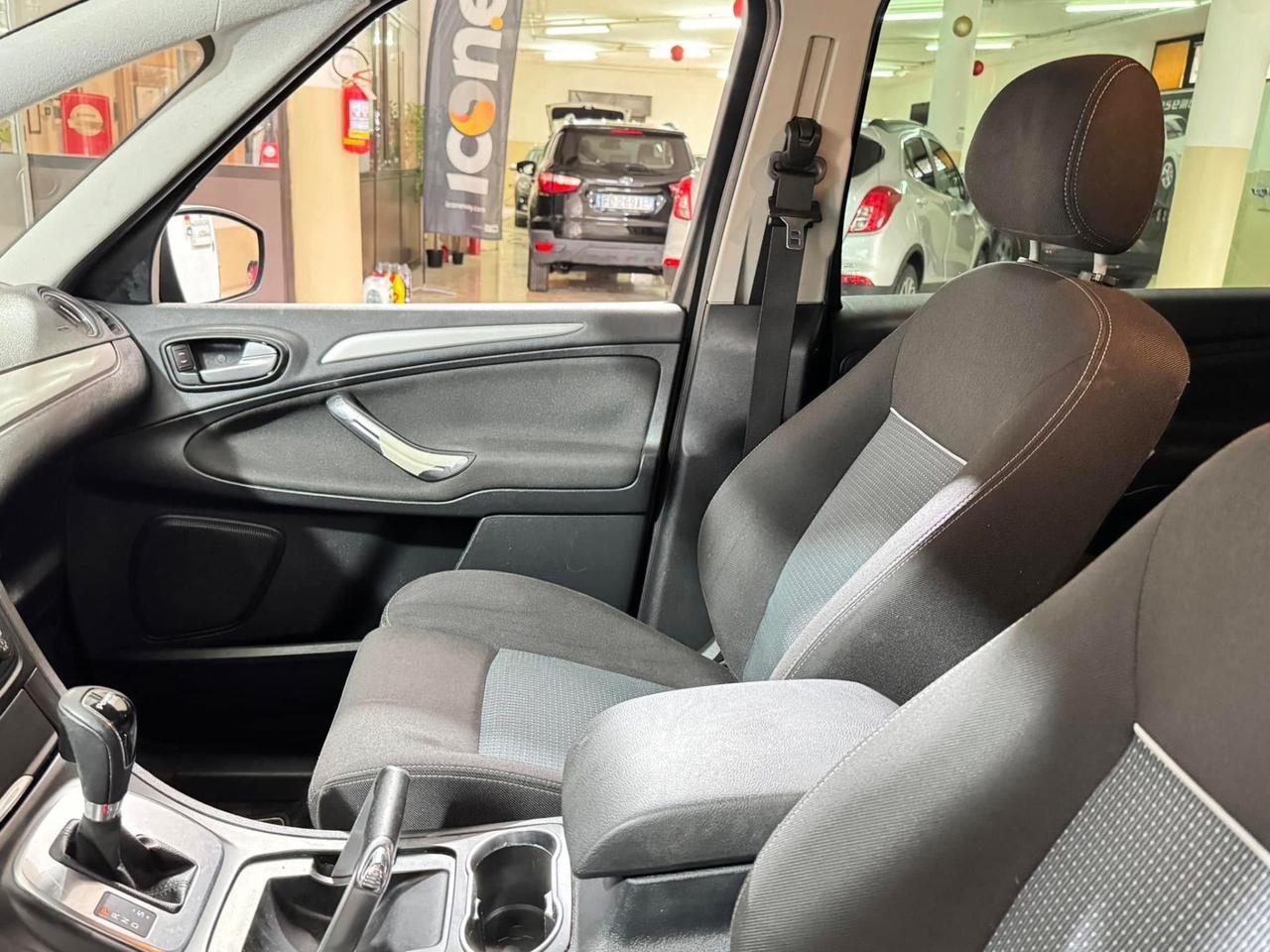 Ford S-Max 2.0 TDCi 140CV Powershift Nav Edition