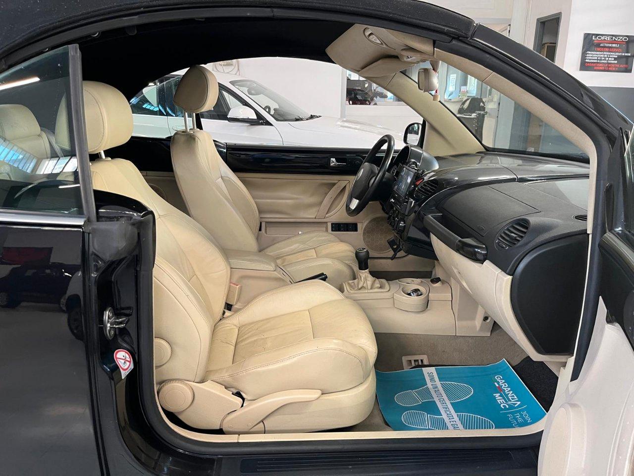Volkswagen New Beetle Berlina New Beetle Cabrio 1.8t Limited Red Edition