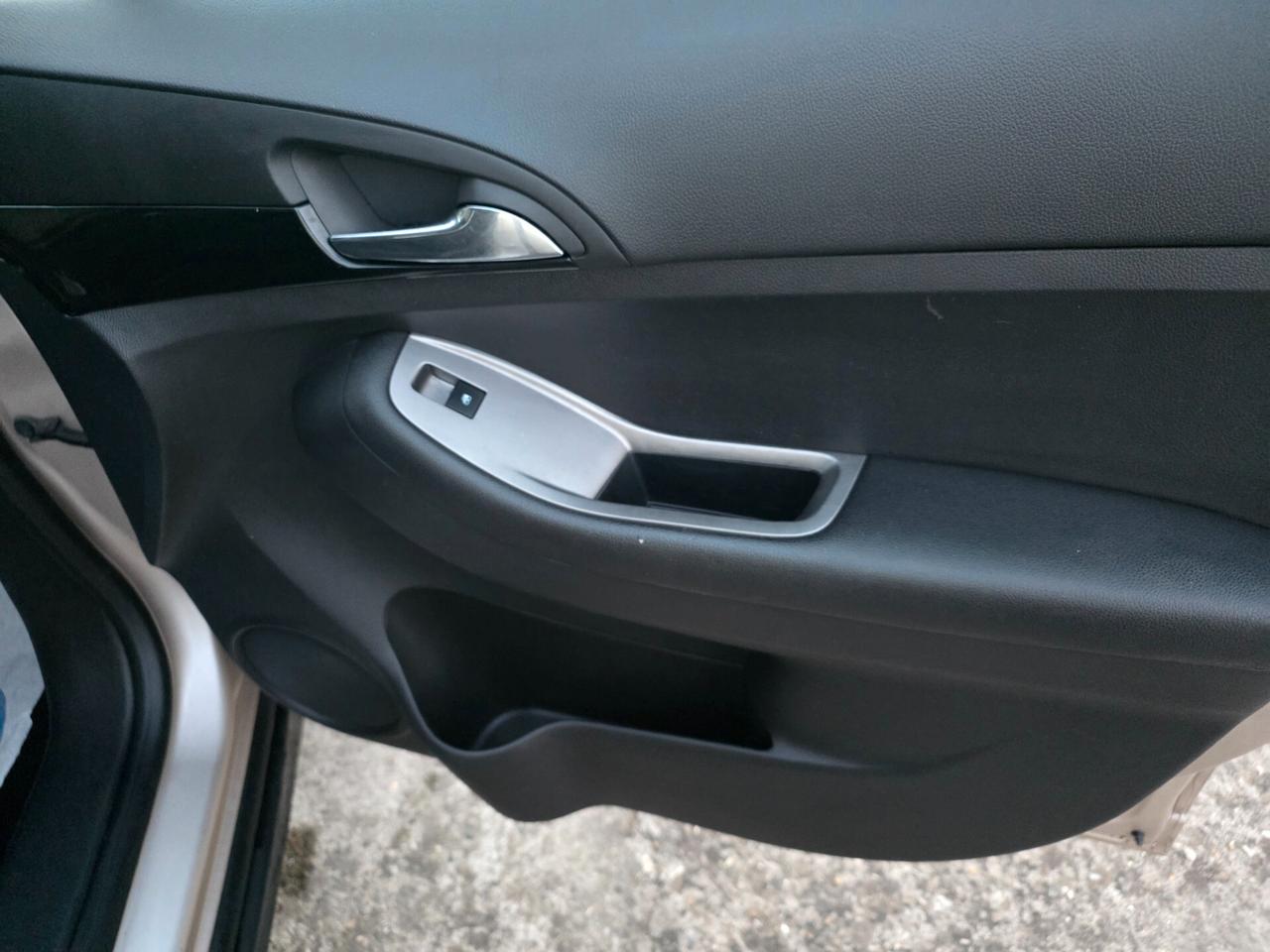 Chevrolet Orlando 7 POSTI 2.0 Diesel