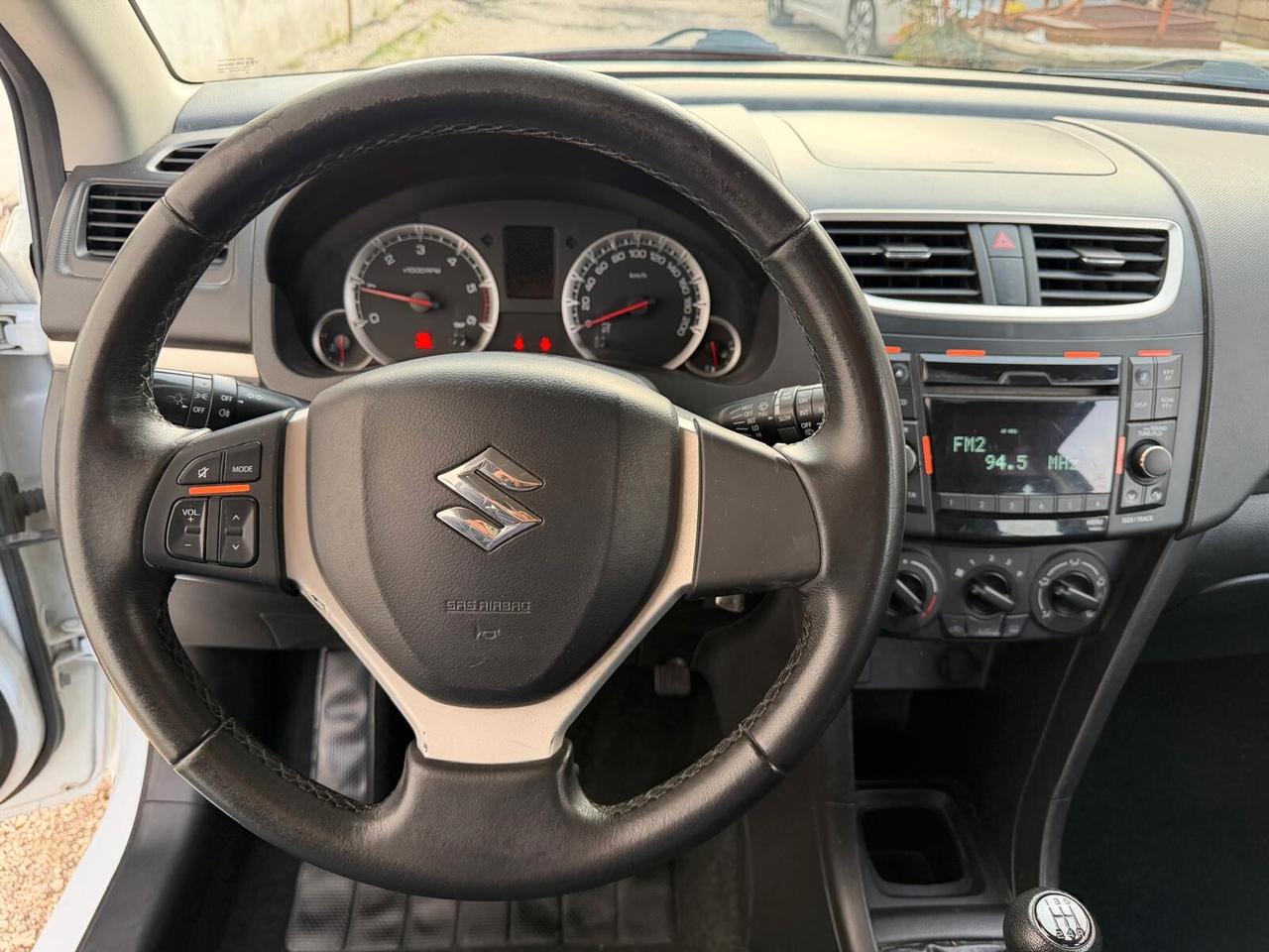 Suzuki Swift 1.3 DDiS 5 porte B-Cool Bi-Color-2014