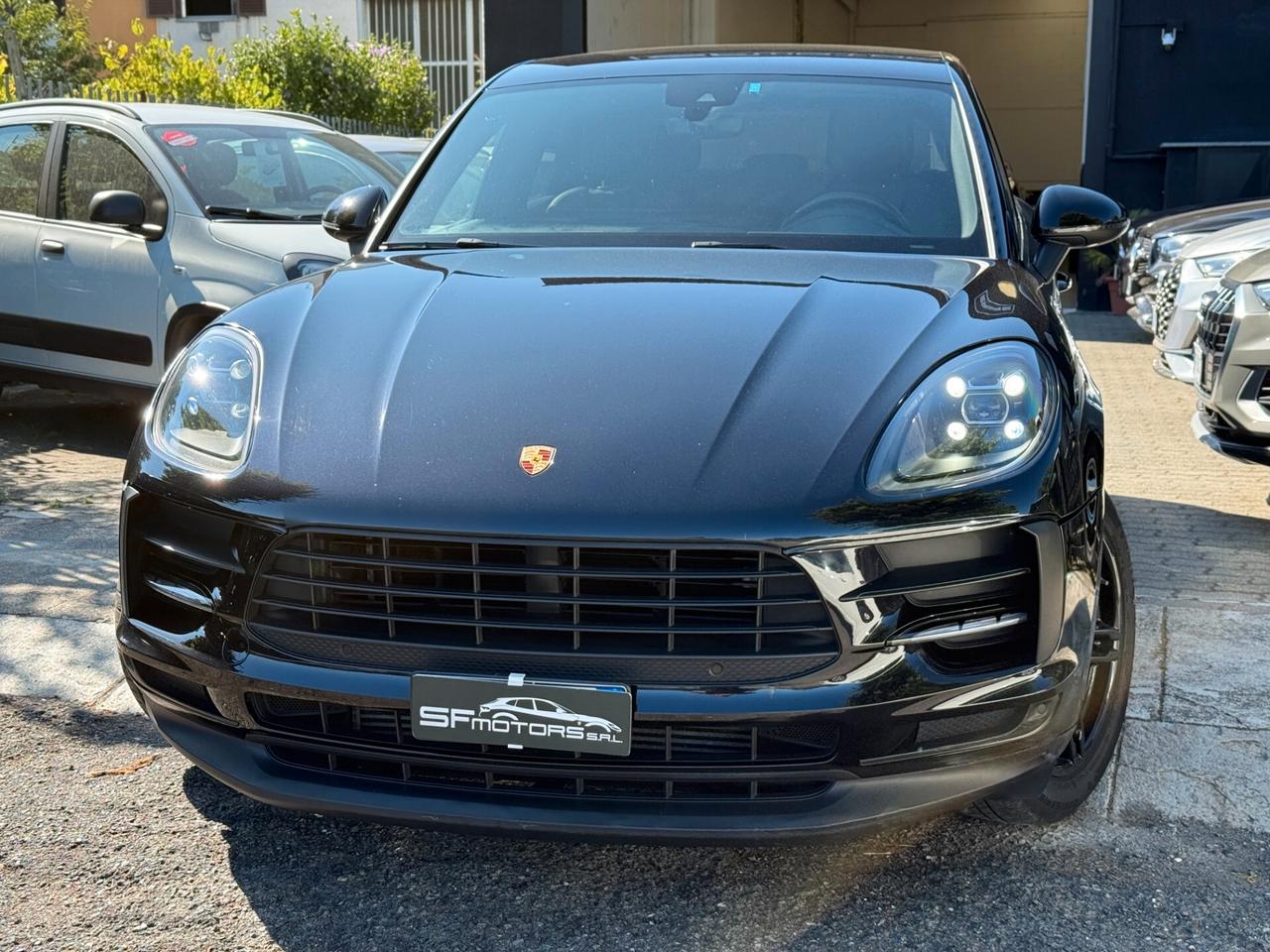 Porsche Macan 2.0 Black Edition