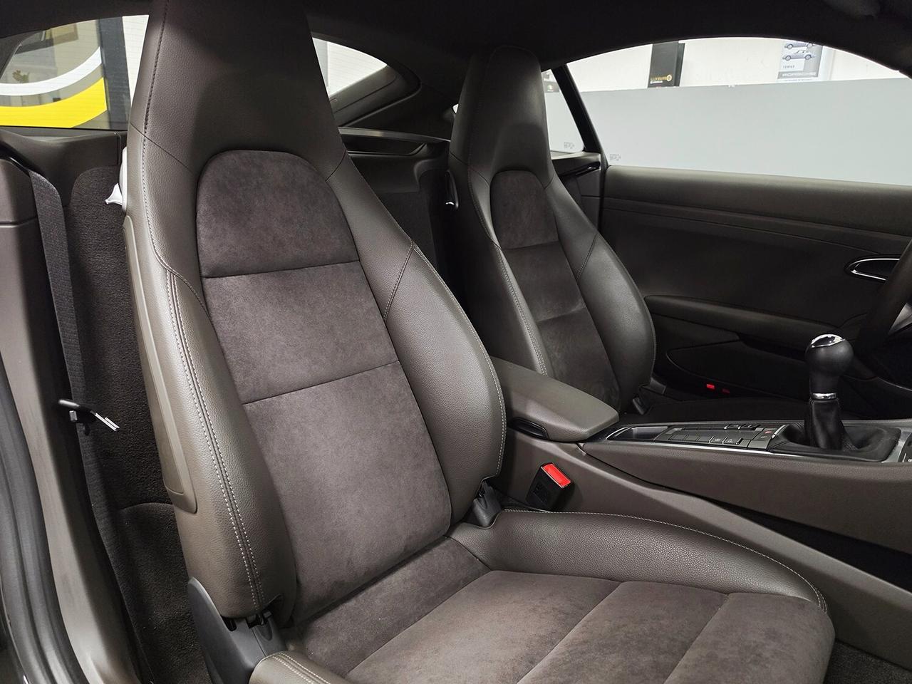 Porsche Cayman 718 (982) 2.0 300cv MANUALE _ SEDILI RISCALDATI GARANZIA 12 MESI _ INTERNI ATELIER