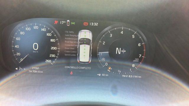 VOLVO XC40 T2 Essential PERMUTE OK NEOPAT. UNICOPR.