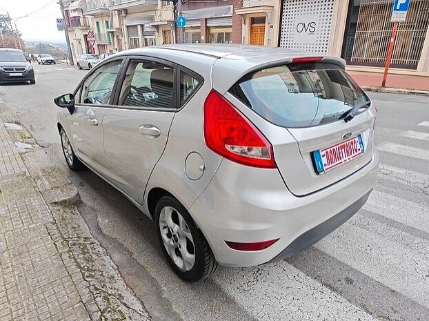 FORD Fiesta 1.2 Benzina 5 porte - 2012