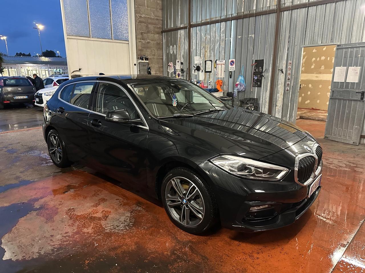 Bmw 118 118i 5p. AUTOM SPORT 60 MILA KM
