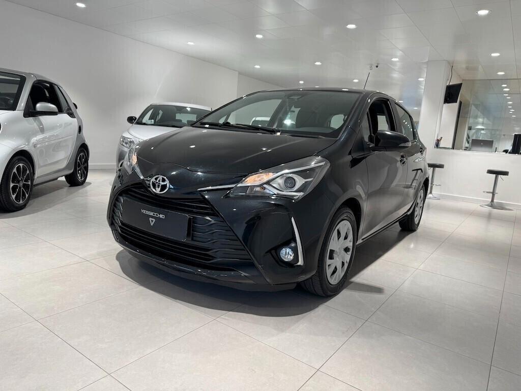 Toyota Yaris 1.0 5 porte Active