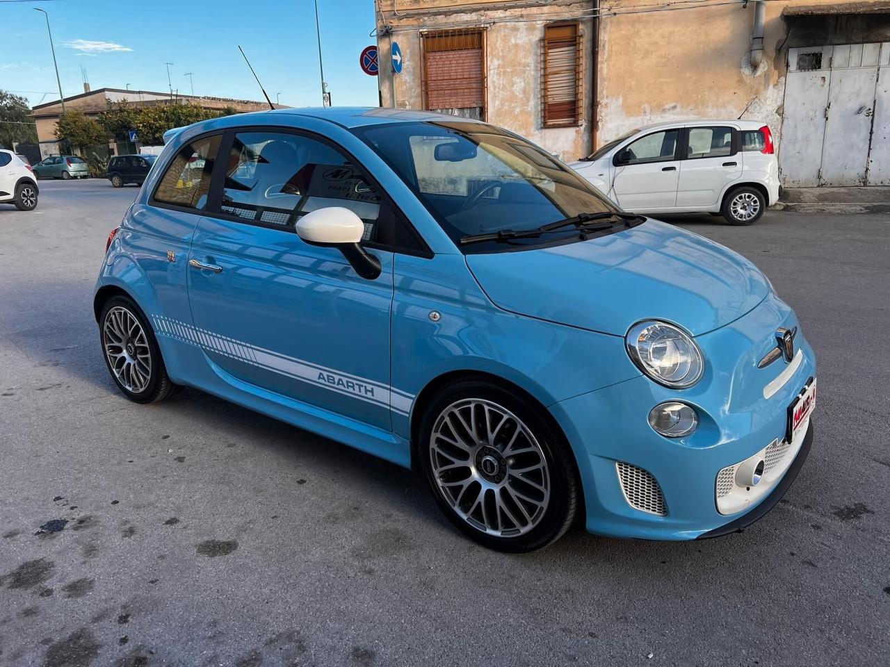 Abarth 500 1.4 Turbo T-Jet Custom