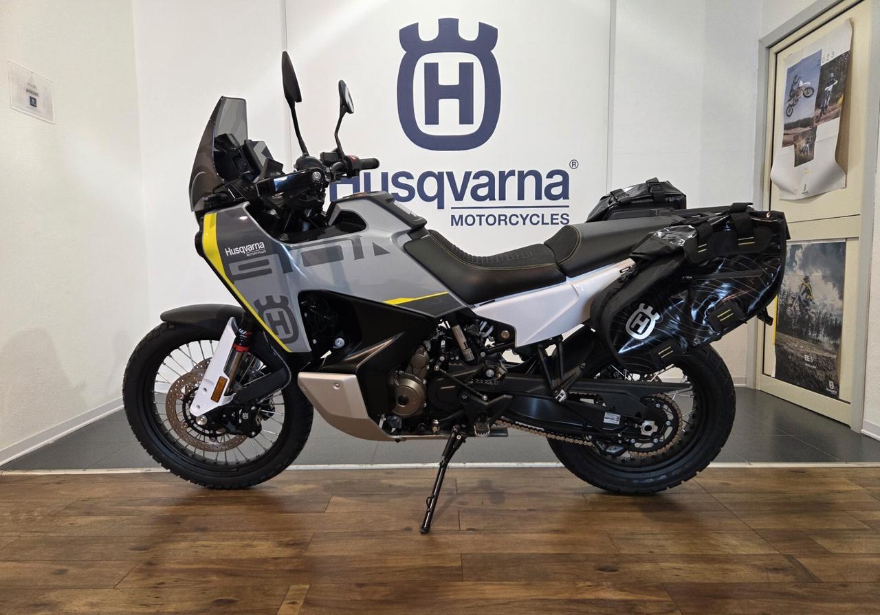 Husqvarna Norden 901 Borse e Cavalletto Centrale