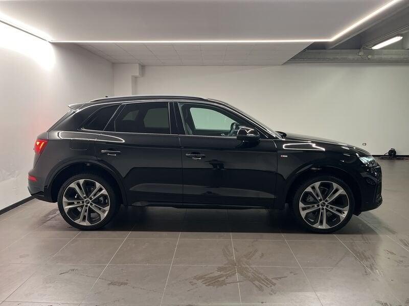 Audi Q5 Audi Identity Black 40 TDI quattro 150(204) kW(CV) S tronic