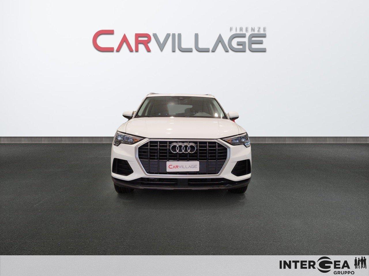 AUDI Q3 35 2.0 tdi Business s-tronic