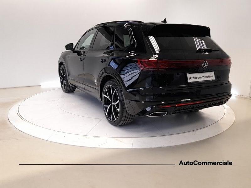 Volkswagen Touareg 3.0 V6 TDI SCR 170kW R-Line Final Edit