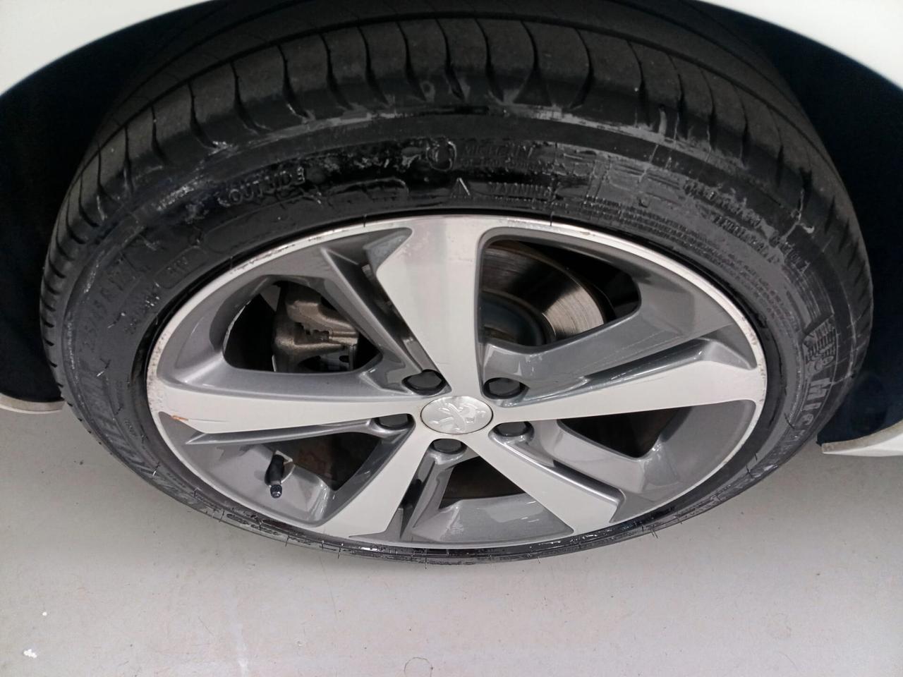 Peugeot 308 PureTech Turbo 130 S&S SW Active