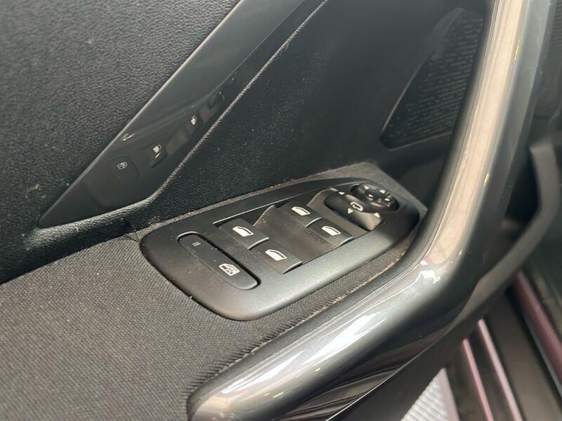 Peugeot 2008 2008 1.2 puretech Active 82cv my16