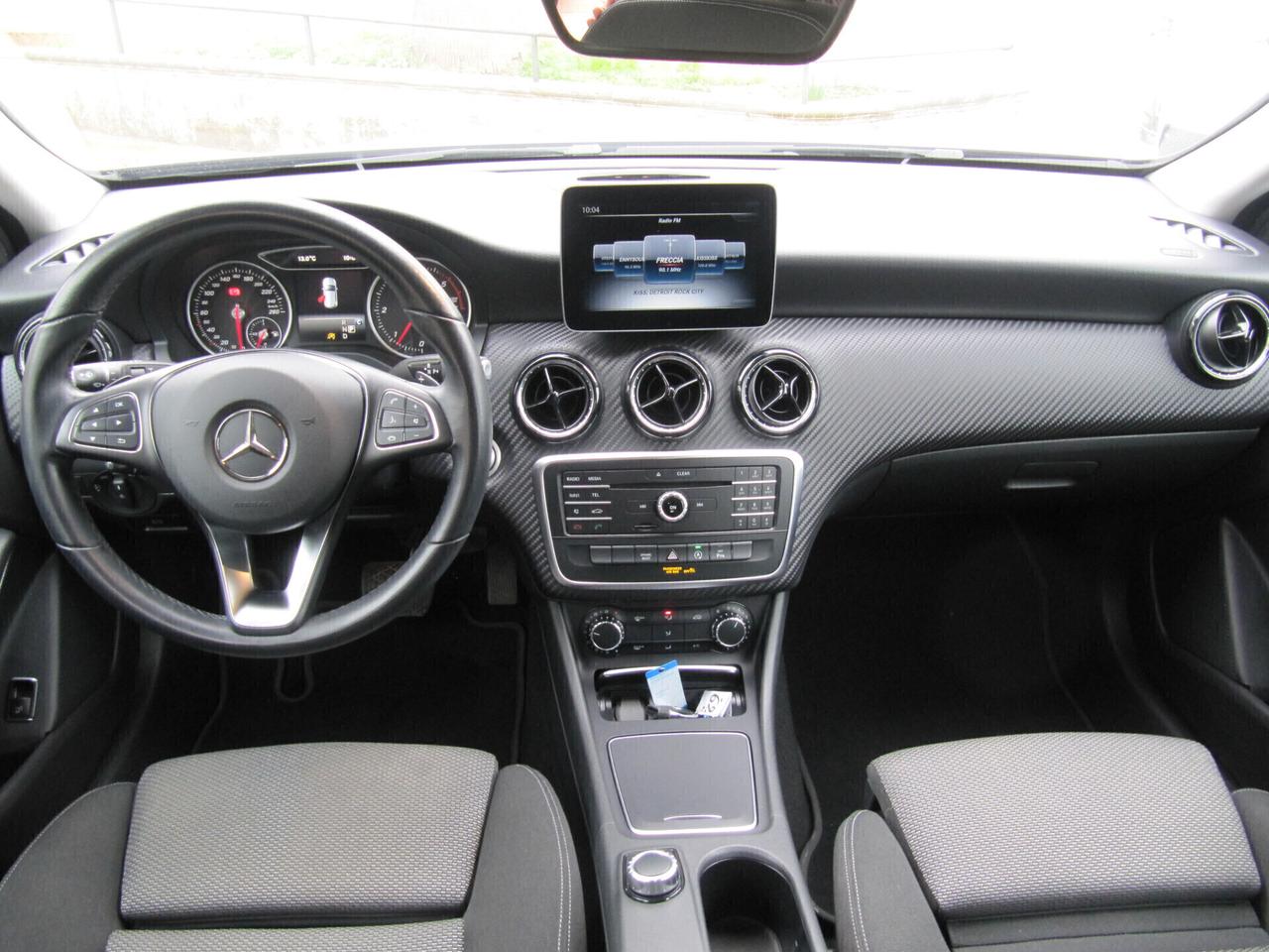 Mercedes-benz GLA 200 d Automatic Premium