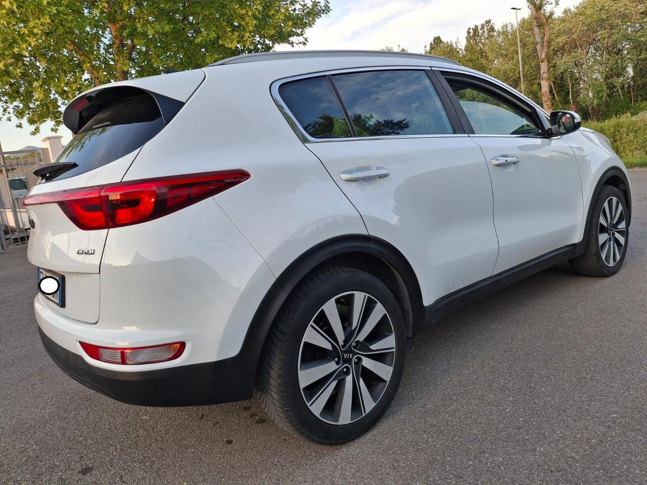 Kia Sportage 1.7 crdi-COOL NAVI-EURO 6-TETTO PANORAMICO-