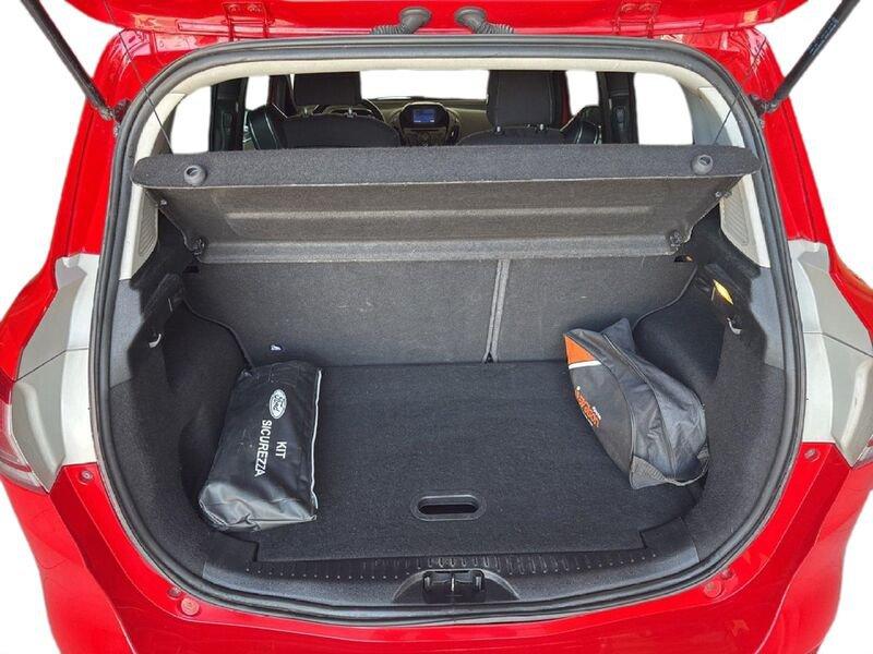 Ford B-Max 1.5 TDCi 75CV Titanium, gancio di traino