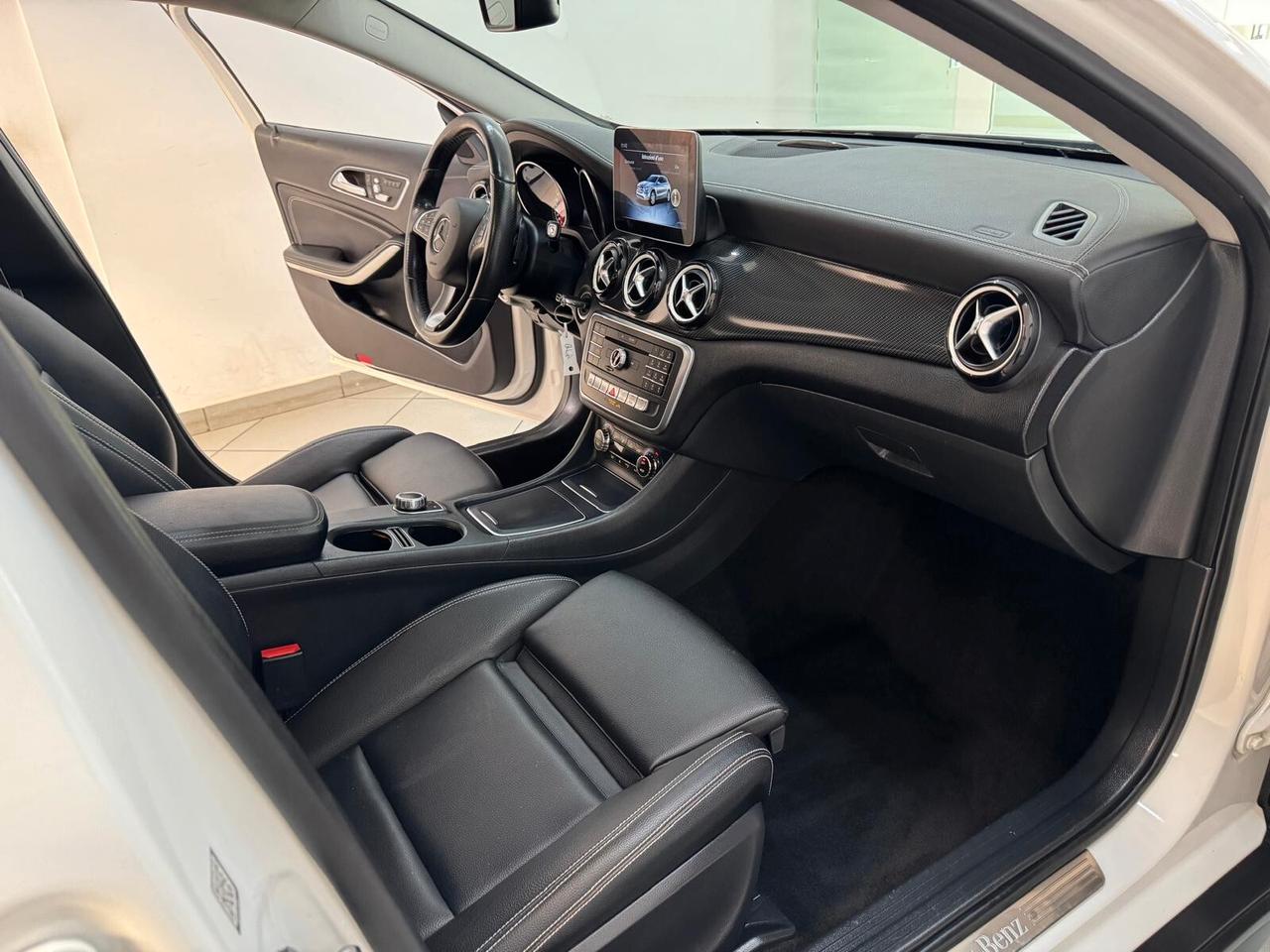 Mercedes-benz GLA 200 d Automatic 4Matic Premium Edition 2019
