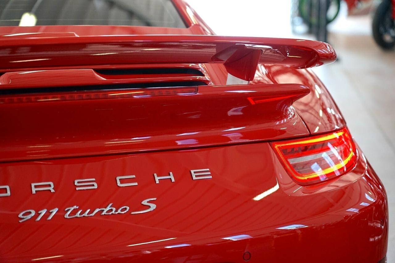 Porsche 911 Turbo S