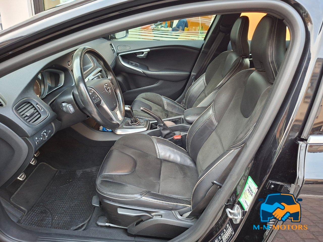 Volvo V40 2.0 d2 R-design Unico Proprietario