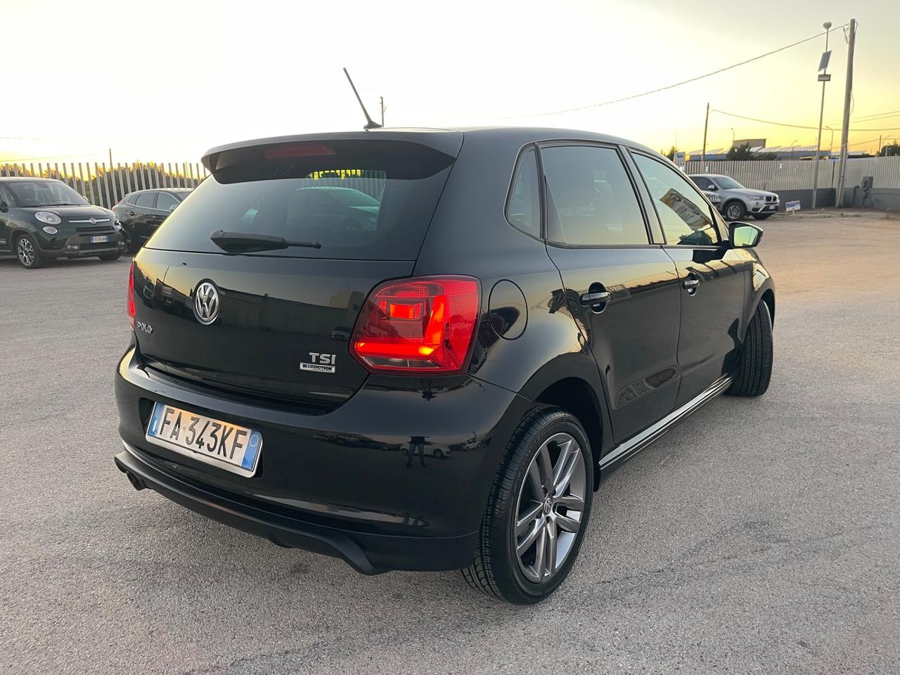 VOLKSWAGEN POLO 1.2 TSI DSG RLINE 5P FULL MY16