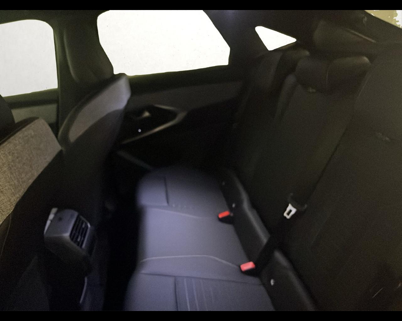 PEUGEOT Nuovo 3008 ALLURE - Hybrid 136 E-DCS6