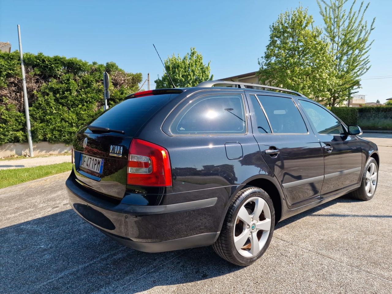 Skoda octavia 1.9 Tdi 105cv DSG Ambiente