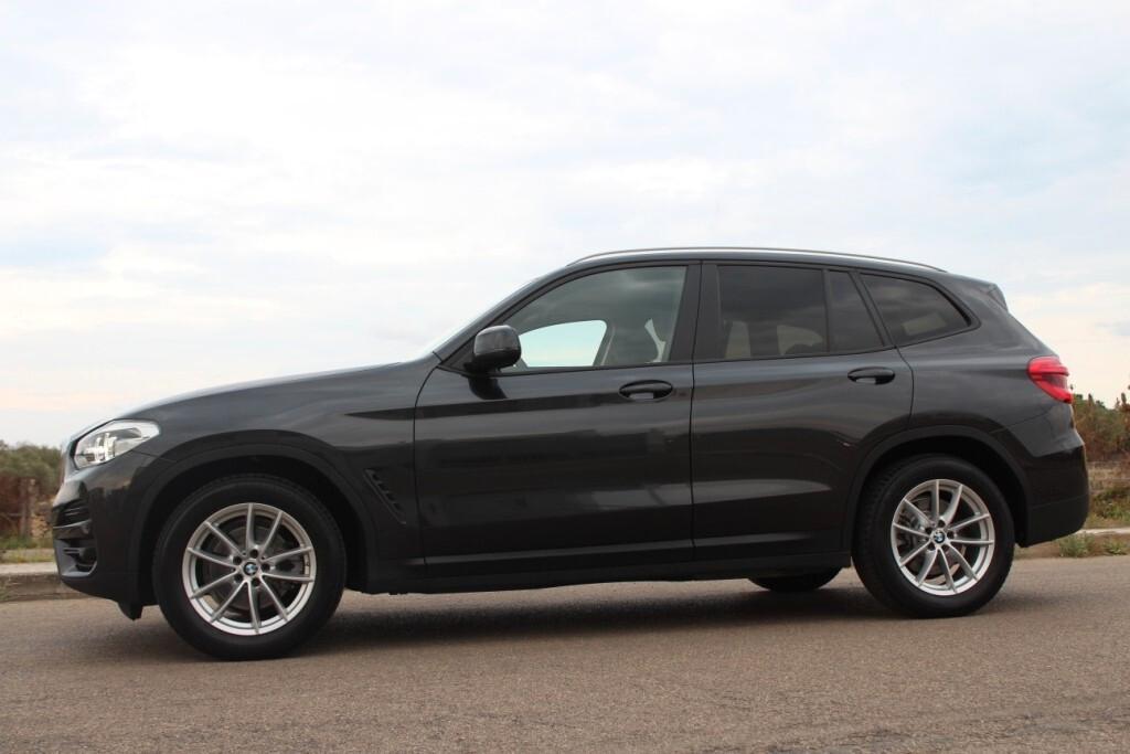 BMW X3 sdrive 18d 150CV *CARPLAY *VOLANTE-M