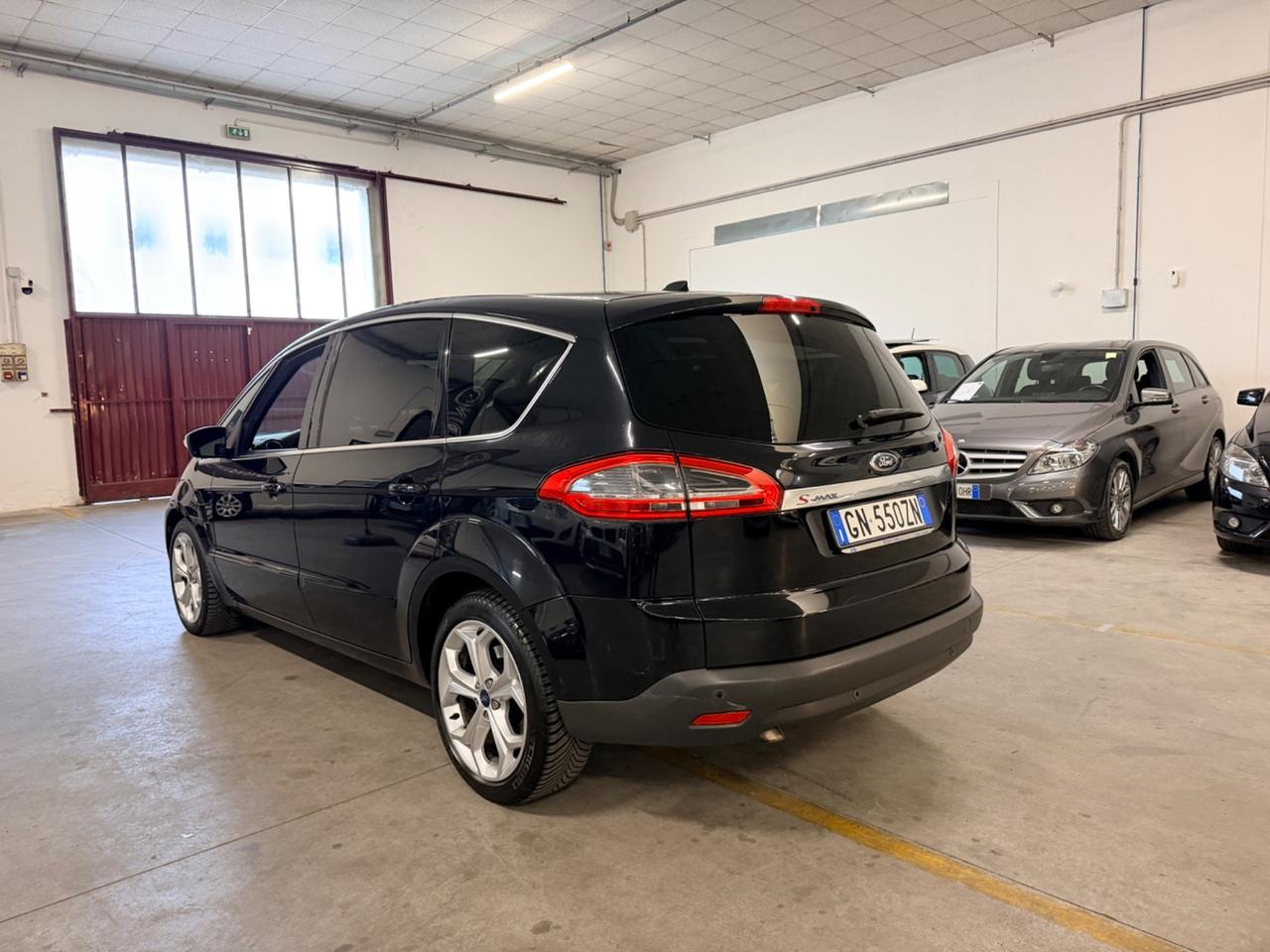 Ford S-Max 2.0 TDCi 140CV Powershift 7 posti Business Nav