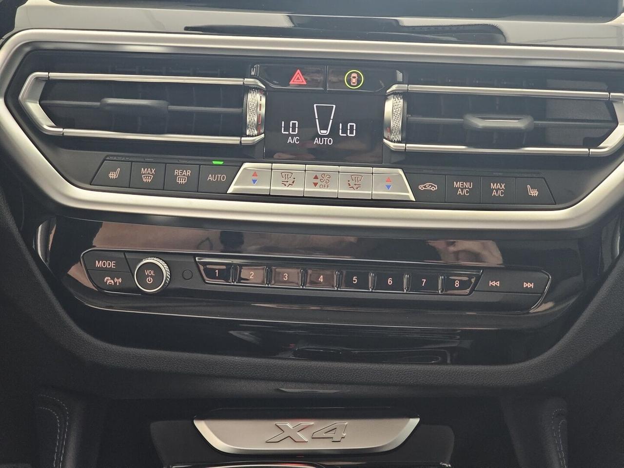 BMW X4 Xdrive 20d mhev Tetto cam Nav PDC Full LED