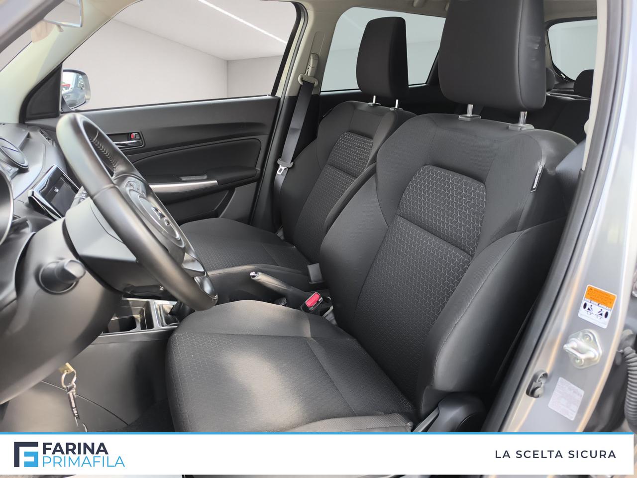 SUZUKI Swift VI 2020 - Swift 1.2h Top 2wd