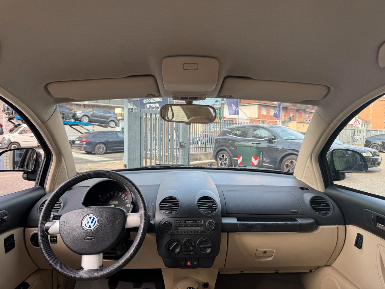 Volkswagen New Beetle 2.0 per neopatentato