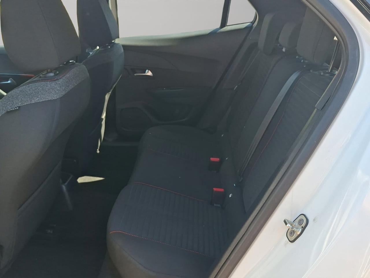 Peugeot 2008 PureTech 100 S&S Allure