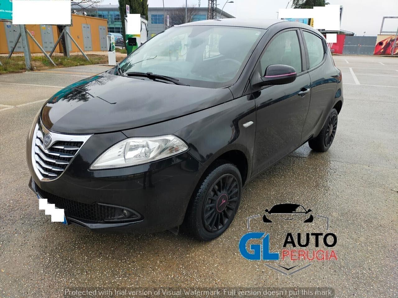 Lancia Ypsilon 0.9 TwinAir 85 CV Metano Elefantino rosa UNICOPROPR.