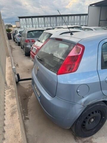 Fiat Grande Punto PACCHETTO DI 2 AUTO PER OPERATORI DEL SETTORE FIAT GRANDE PUNTO 1,3 MTJ 2010 IDEA 1,3 MTJ 2004