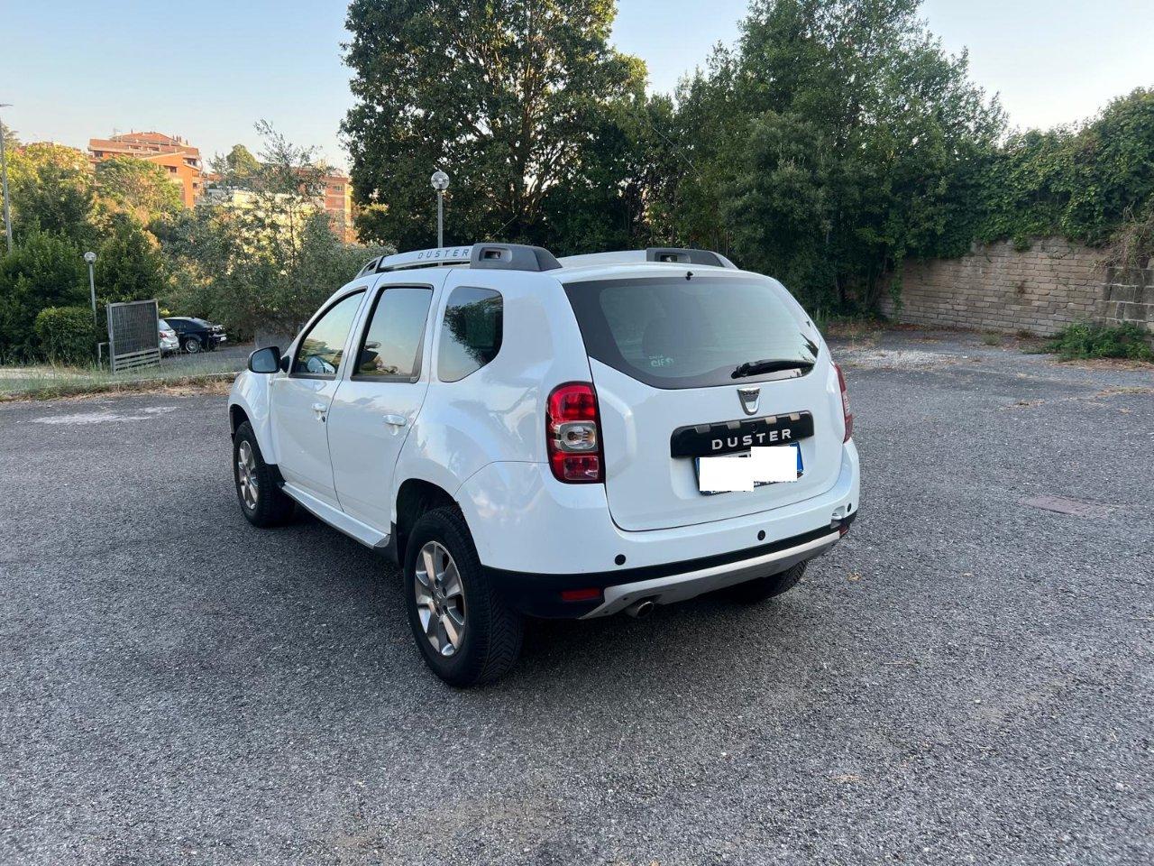 Dacia Duster 1.5 dci Laureate 4x2 110cv Navi Cerchi.