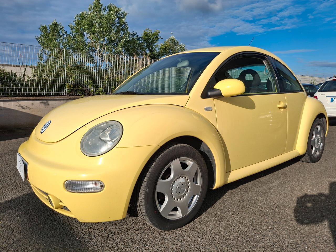 Volkswagen New Beetle 1.6 **SOLO 102mila CHILOMETRI**